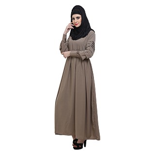 Abaya with pleated designer sleeves