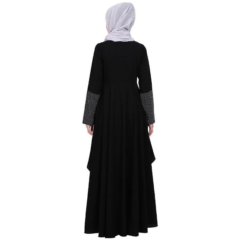 mom and daughter matching abaya