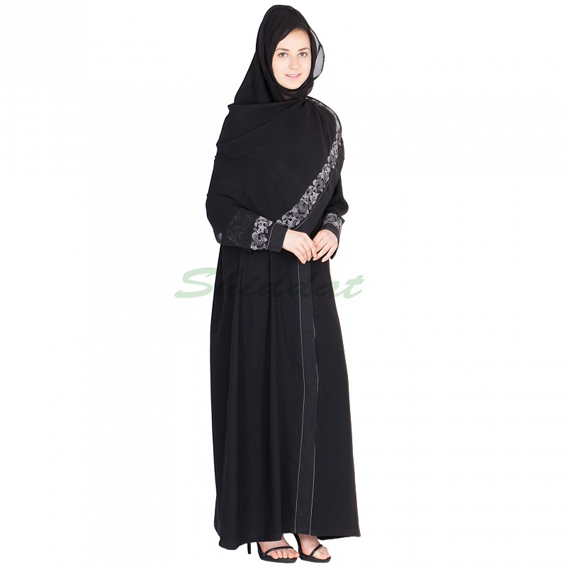 Nidha abaya online in India- Buy abaya black embroidered 