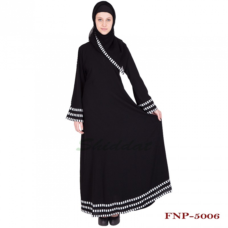 Casual abaya in black color | turkish design | Burqa online in India