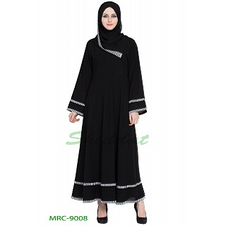 Casual abaya in Black