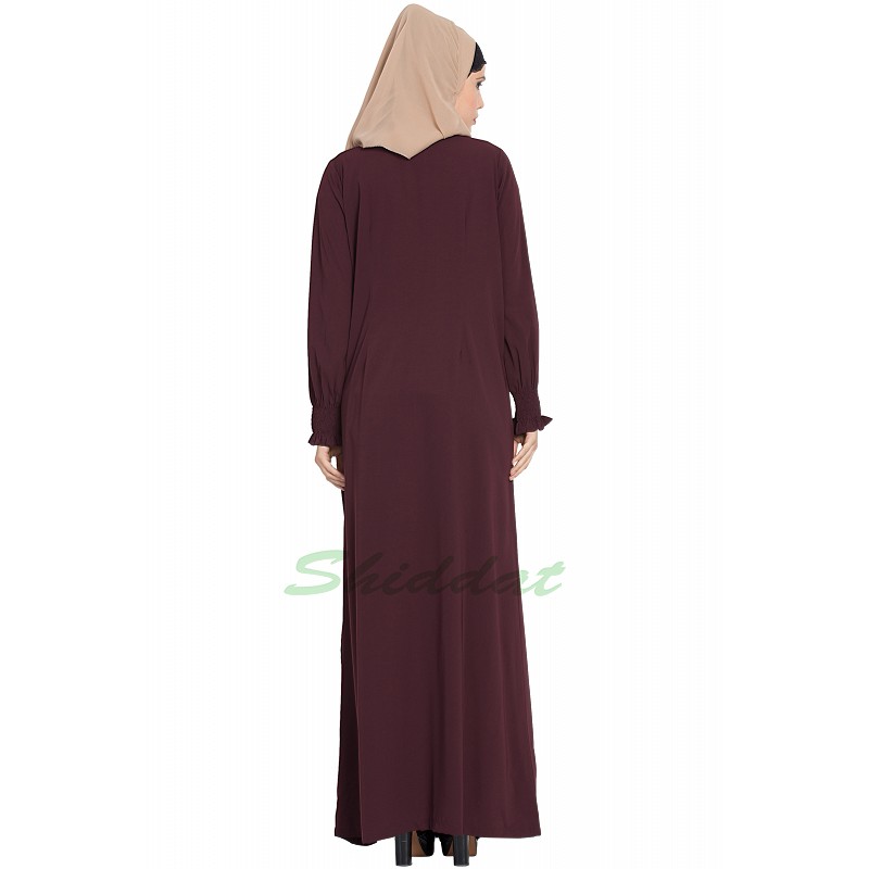 Islamic abaya online Buy casual abaya with pleated design at www.shidd...