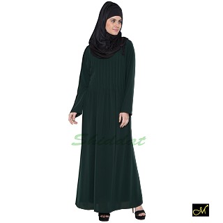 Pin-tuck abaya in Dark Green color