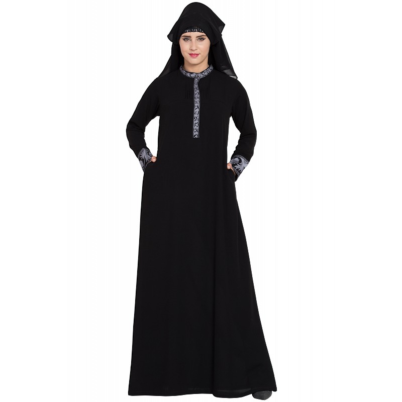 Burqa- Buy burqa with naqaab and nosepiece at www.shiddat.com