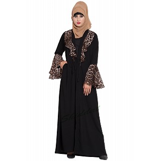 Cardigan abaya with animal print