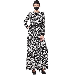 Printed a-line abaya- Black-White