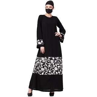 Casual Printed abaya- Black-White