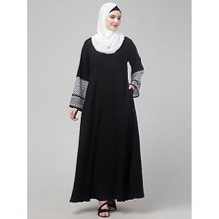 Keffiyeh sleeves Abaya- Black