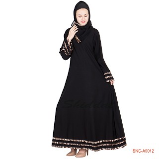 Turkish design abaya with 3 line border