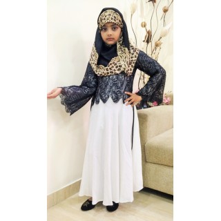 Girls Abaya- Lacy abaya in Black and White